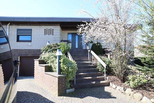 Großzügiger Bungalow in begehrter Lage