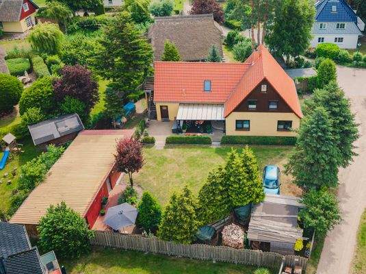 Drohnenbild Immobilie in Born aD 3.jpg