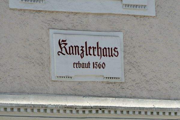 Außen Alt - Innen neu