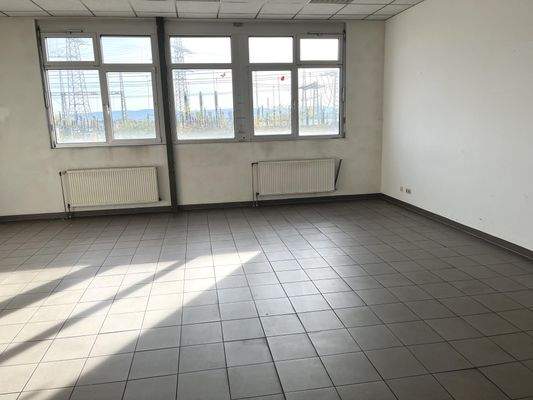 Büro/Sozialfläche mit Fliesenboden