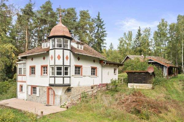 Haus mit Erker Südost