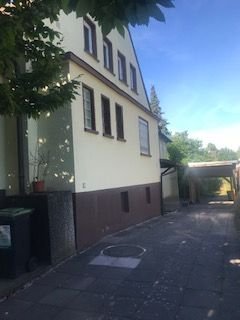 SchÃ¶ne, gerÃ¤umige und helle zwei Zimmer Wohnung in Frankfurt am Main, Praunheim