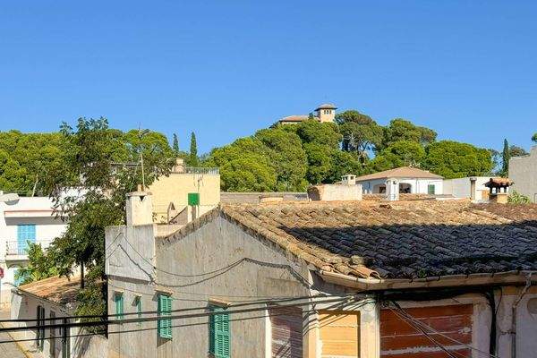 Blick aus dem Schlafzimmer auf die Villa March