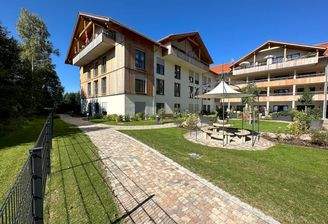 Links im EG oder 2. OG