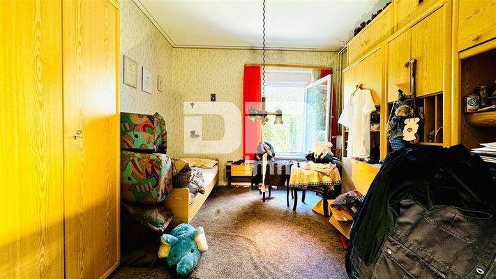 Wohnhaus EG Schlafzimmer