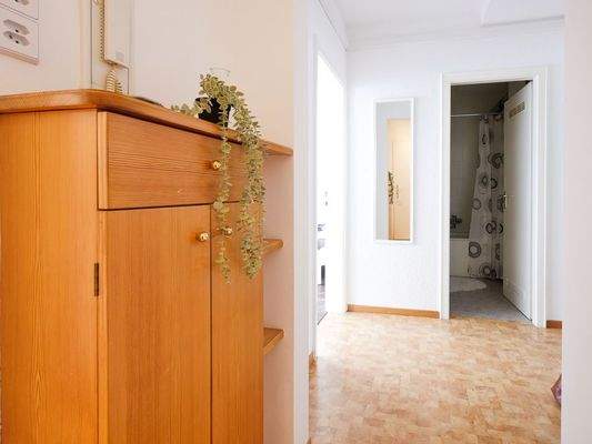 036 Flur Schrank (1 von 1).jpg