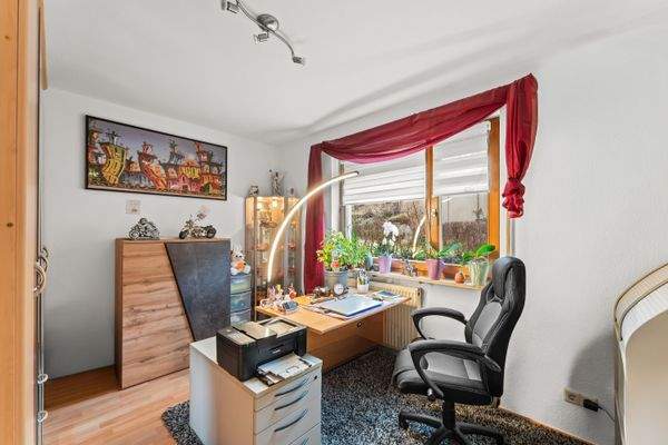 Kinderzimmer / Büro