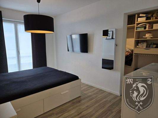 Schlafzimmer mit Ankleide