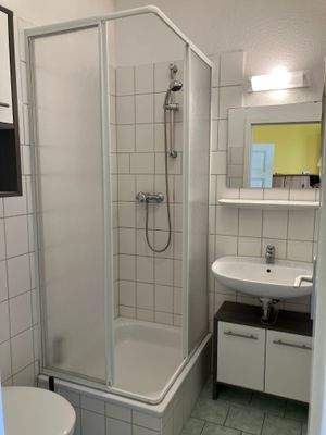 Beispiel Internatszimmer 1 Bad