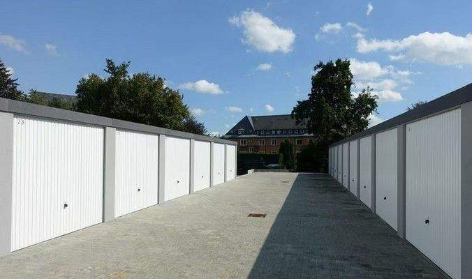 Garagenkomplex.jpg