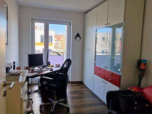 Büro oder Kinderzimmer