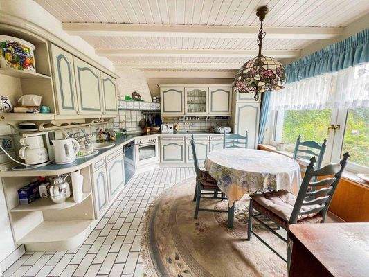 gemütliche Küche mit traumhaftem Ausblick