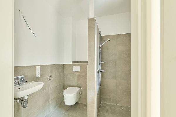 Leo III N 6.6. Gästebad.jpg