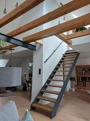 Wohnzimmer | Stahlwangentreppe