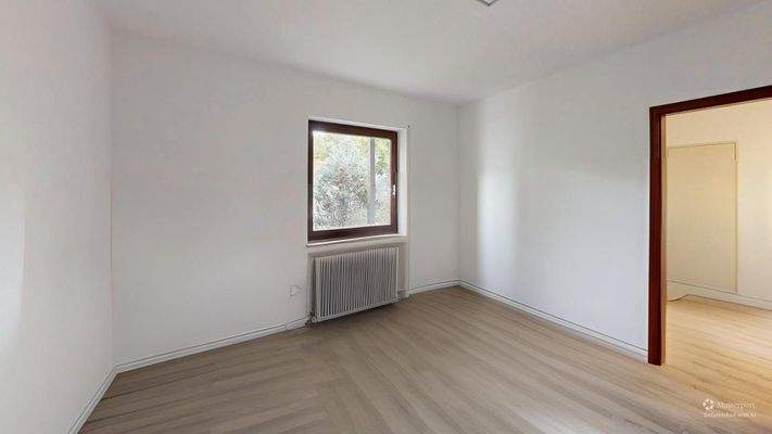 Schlafzimmer leer - EG