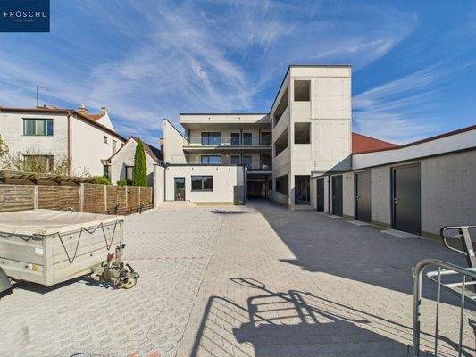 Ansicht der Anlage vom Parkplatz - Pic 2