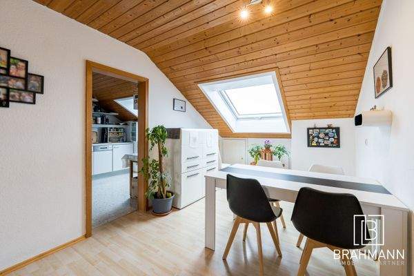 Essbereich mit Sicht zur Küche