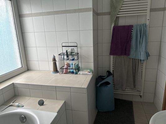 Badezimmer Dachgeschoss 2