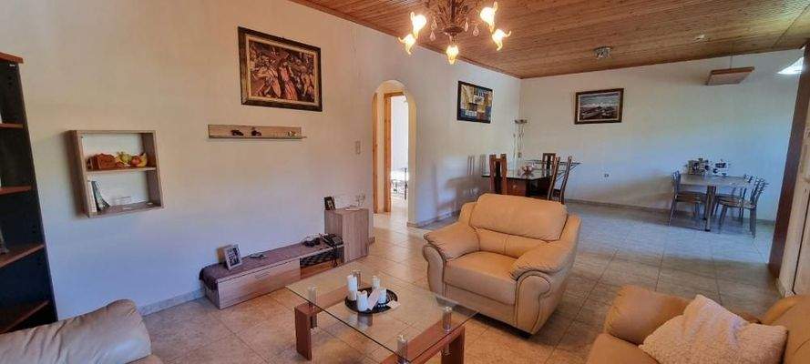 Kreta, Heraklion: Einfamilienhaus in Athanatoi zu verkaufen