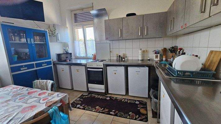 Teilansicht Küche (2).jpg