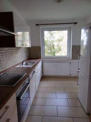 Küche mit moderner Einbauküche