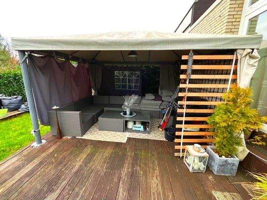 Terrasse und überdachte Terrasse