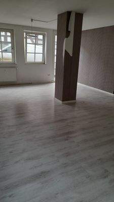 Wohnung (Renovierungsbedarf)