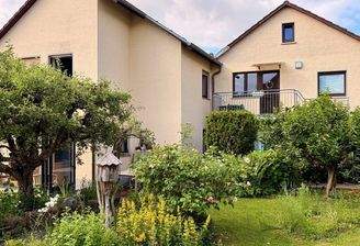 Rückansicht mit Garten