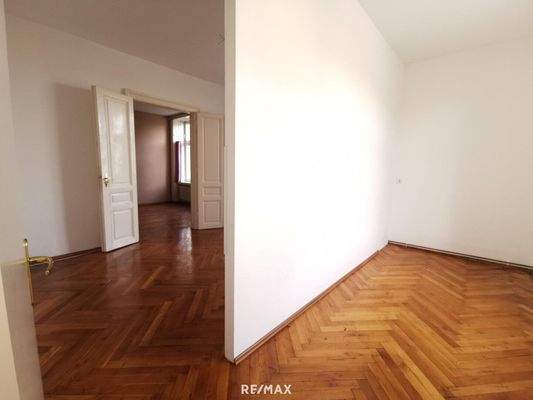 Schlafzimmer und Ankleide oder "homeoffice"