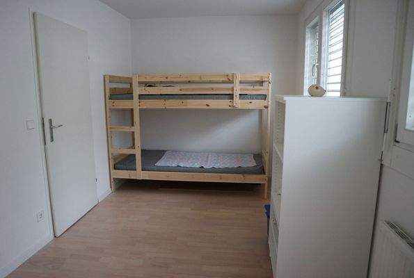 Schlafzimmer 2 / Bedromm 2