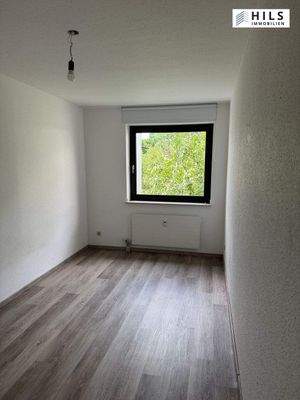 Kinderzimmer - Büro.JPG