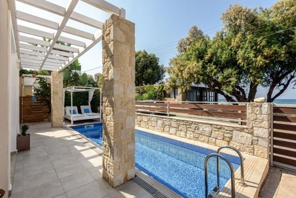 Kreta, Nopigia: Schöne Villa am Meer mit privatem Pool auf Kreta zu verkaufen