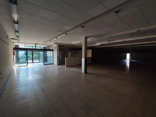 Innen Haupteingang.jpg