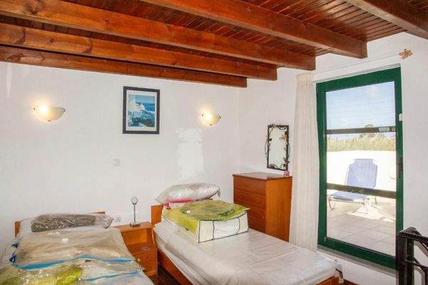 Kreta, Maleme: Traditionelles kretisches Haus zu verkaufen, nur wenige Schritte vom Strand entfernt