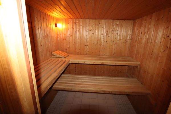 Sauna im Partykeller.JPG