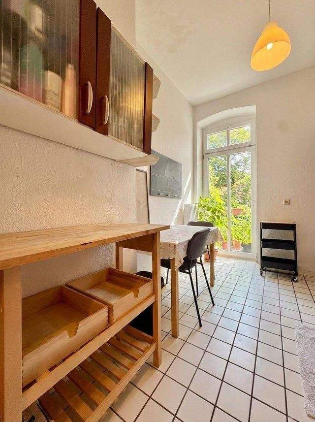 Eigene Gartenterasse inklusive! Gemütliche 2-Raum-Wohnung mit EBK im Erdgeschoss - Photo 1