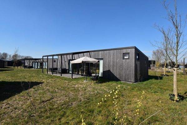 Ferienhaus-zu-verkaufen-Lakeside-Resort-Brielle04