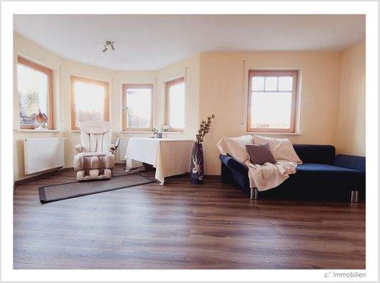 144-2025 Wohnbereich Einliegerwohnung.jpg