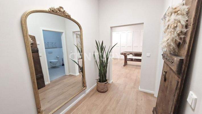 Übergangsraum zu Büro 1