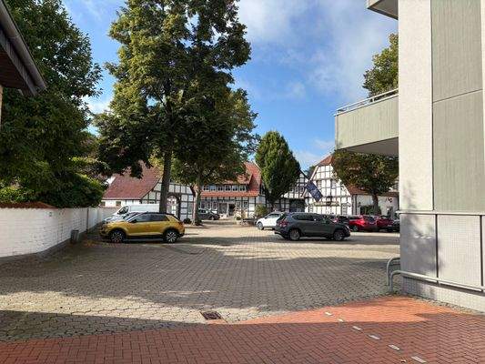 Hinterseite in den Ort