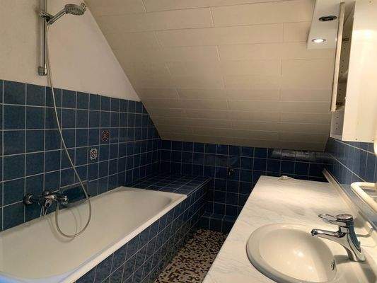 Badezimmer im 1. OG