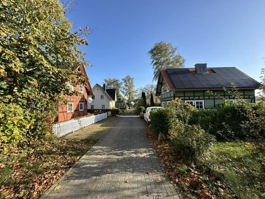 Anliegerstraße in Richtung Nord-West