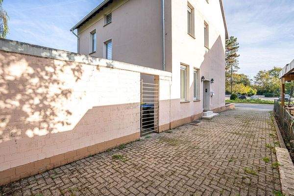 Eingang zur Hauptwohnung