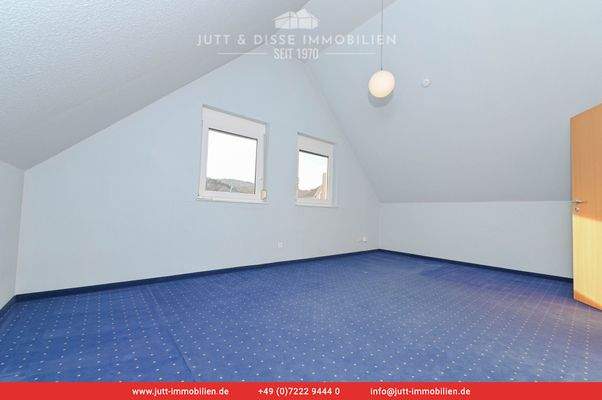 Dachgesch. Schlafen/ Büro