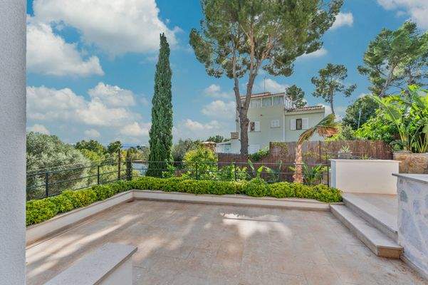 Terrace in villa in Costa d_en Blanes