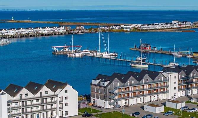 Ankommen leicht gemacht – der eigene Stellplatz direkt hinter dem Haus