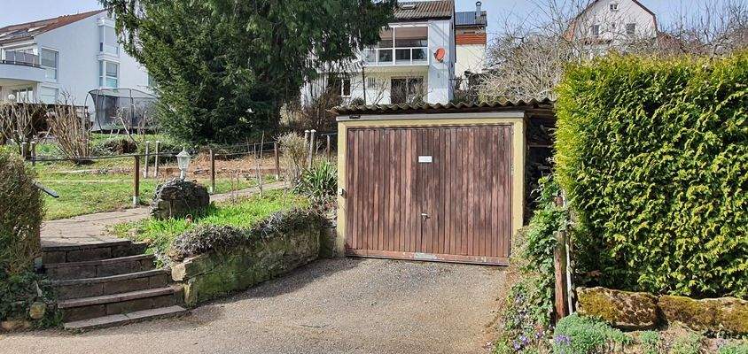 Garage Teilansicht Garten.jpg