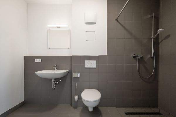 15_Badbereich Variante WG Zimmer