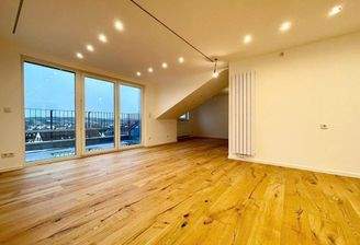 Wohnbereich &amp; Loggia ähnlich