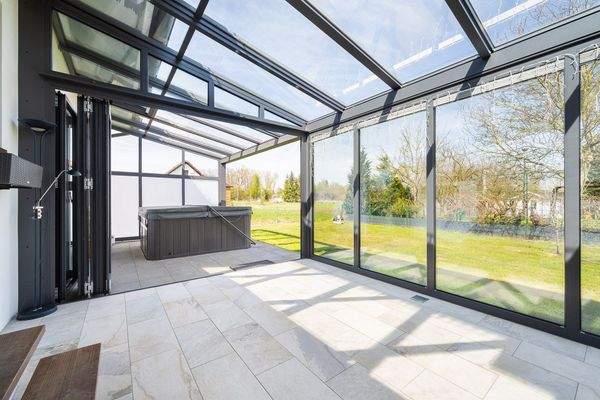 Wintergarten und Freisitz